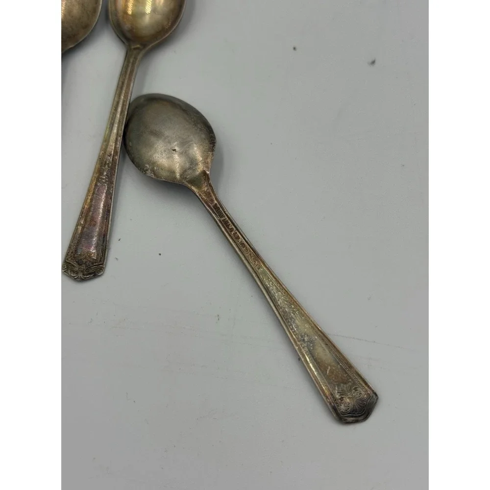 Vintage Wm A Rogers Silverplate 4.5" Spoons Lot of 9 Ornate Flatware - Picture 8 of 9